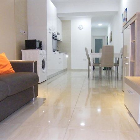 54, Emerald Xghajra Экстерьер фото